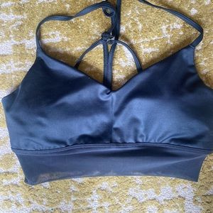 Alo yoga lavish sports bra. Size small. Color: anthracite